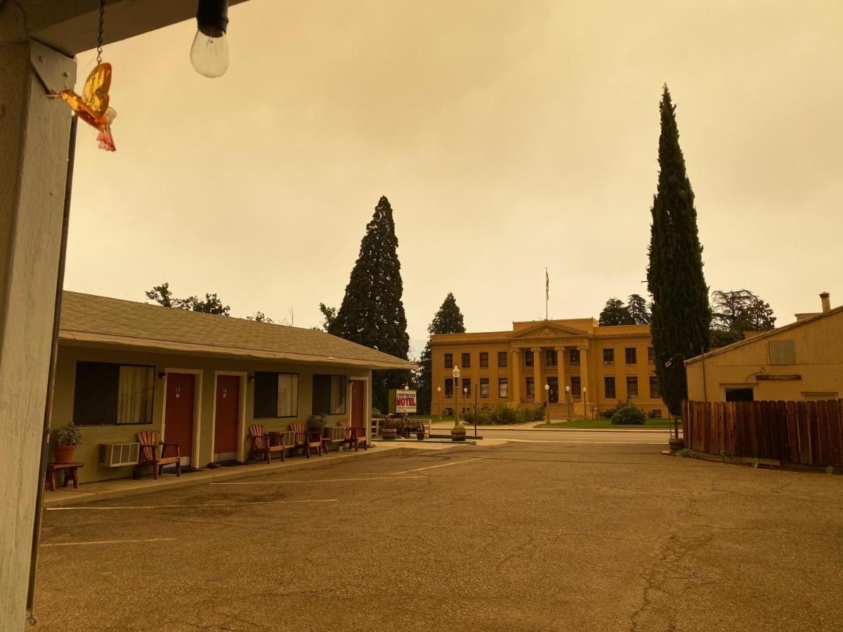Independence Courthouse Motel 외부 사진